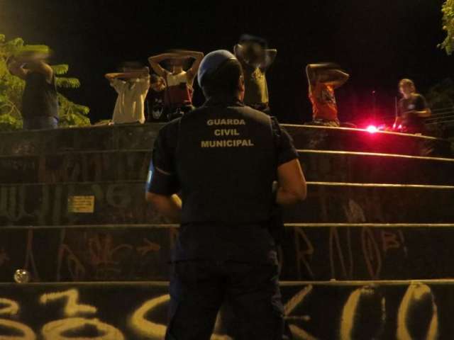 Avan&ccedil;a projeto de lei que altera nome de guardas para policiais municipais