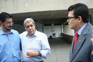 Prefeito Olarte foi à governadoria pedir ajuda para Puccinelli (Foto: Marcos Ermínio)