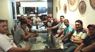 Segunda reunião dos chefs para definir detalhes da associação. (Foto: Divulgação)
