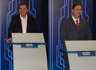 Edson Giroto e Alcides Bernal no debate realizado pela TV Morena, no primeiro turno