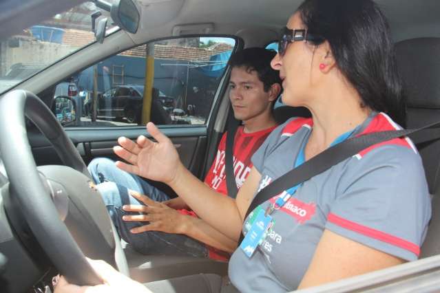 Simulador eleva custo, clientela cai 30% e autoescolas demitem instrutores