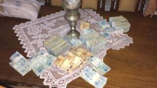 Dinheiro apreendido pela Polícia Federal em 21 de novembro. (Foto: PF/Divulgação)