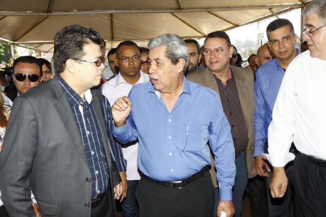 Andr&eacute; diz que voltou &quot;euf&oacute;rico&quot; de Bras&iacute;lia ap&oacute;s conversa com Dilma e ministros