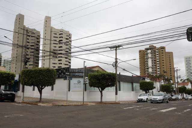 Para comemorar 90 anos, R&aacute;dio Clube prepara baile black tie para agosto