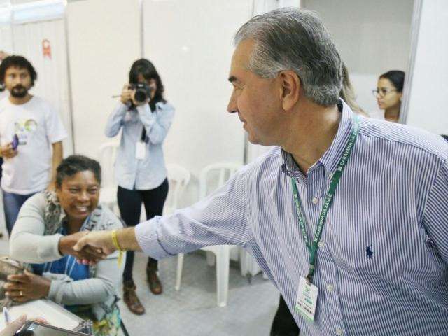 Reinaldo come&ccedil;a o dia na Caravana: &quot;&eacute; importante ouvir as pessoas&quot;