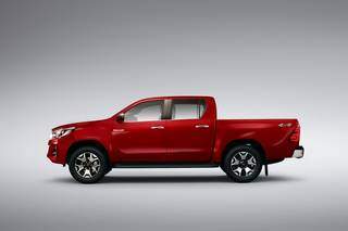 Toyota Hilux 2019 chega com visual renovado