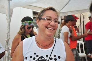 Só sorrisos, Marlene relembra o bom tempo das marchinhas carnavalescas (Foto: João Garrigó)