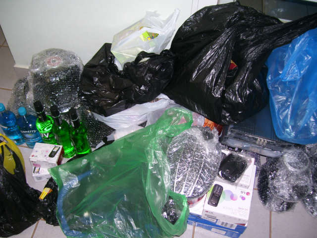  Pol&iacute;cia Militar apreende R$ 4 mil em eletr&ocirc;nicos contrabandeados em Camapu&atilde;