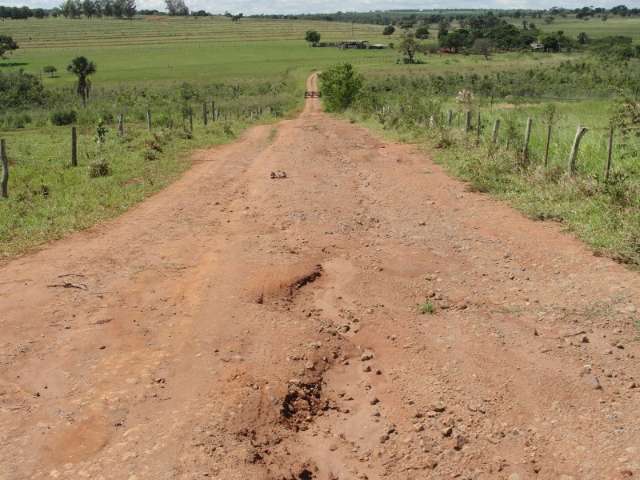 MPE ordena que prefeitura recupere estradas para evitar extin&ccedil;&atilde;o de rios 