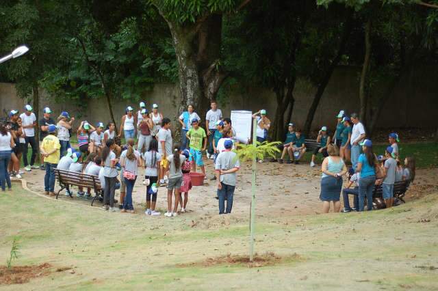  Alunos participam de gincana e aprendem sobre educa&ccedil;&atilde;o ambiental