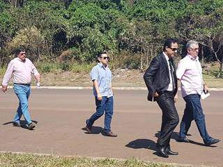 Donizete Aparecido da Silva, Gerson Tomi, Erico Mendonça e o advogado, Marcio Sandin. (Foto: mirian Machado)