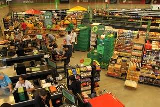 Rede de supermercados inaugurou na semana passada e gerou 200 empregos. (Foto: Marcos Ermínio)