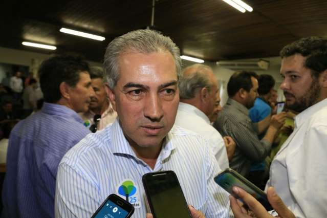 Reinaldo anuncia amanh&atilde; as datas e valores do pagamento do 13&deg; sal&aacute;rio