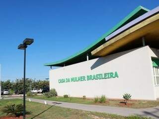 Suspeito de estupro, mec&acirc;nico &eacute; agredido e preso escondido embaixo da cama
