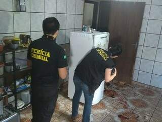 Homem é preso por matar irmão a facadas e alega legítima defesa Homem é preso por matar irmão a facadas e alega legítima defesa