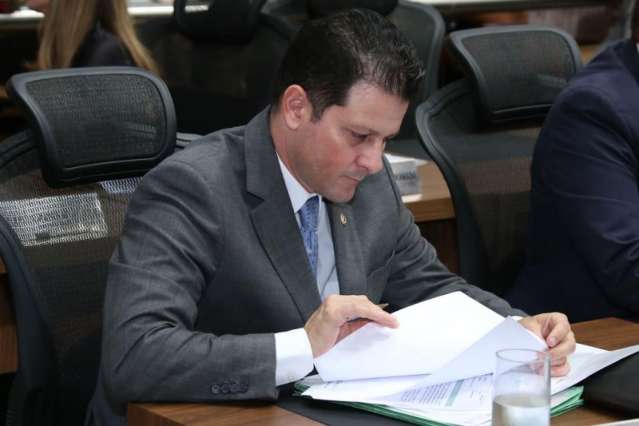 Deputados apresentaram 243 emendas, relat&oacute;rio fica para pr&oacute;xima semana