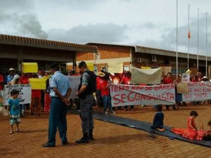 Sem-terra mantêm protesto e usina de Bumlai vai à Justiça para despejo