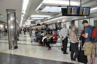 Passageiros vão passar por transtornos a partir de segunda-feira com início de reforma (Foto: Marcelo Calazans)