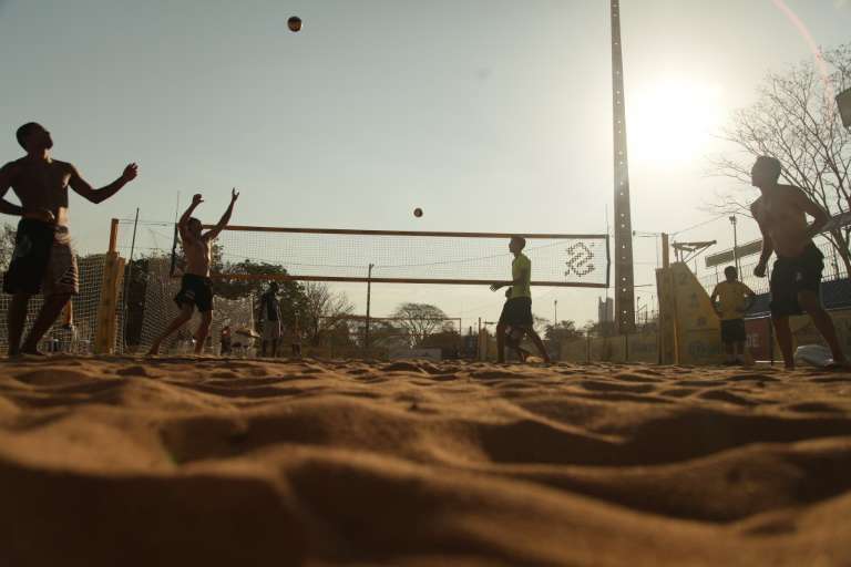 Com atleta de MS pelo caminho, Brasil faz final no mundial de vôlei de  praia - Esportes - Campo Grande News
