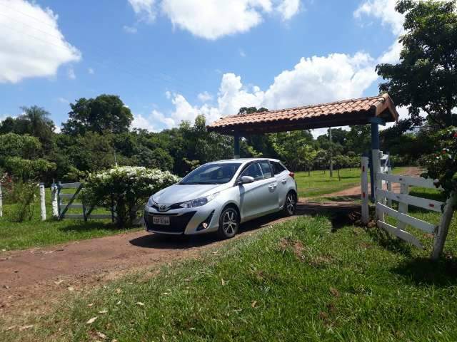 Testamos o Toyota Yaris na versão XS equipado com o câmbio CVT