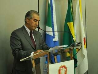 Reinaldo indicou a importância do MP no combate ao crime e desejou sorte ao novo procurador (Foto: Alcides Neto)