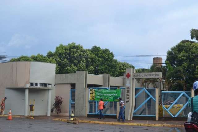 Licita&ccedil;&atilde;o da anestesiologia fracassa e crise continua no Hospital Universit&aacute;rio
