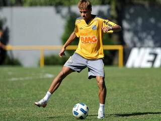 Neymar volta ao Santos após disputa da Copa América. (Foto: Divulgação/Santos FC)