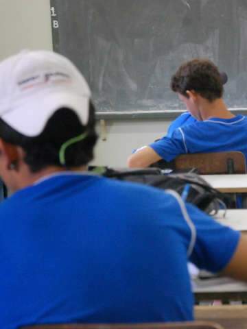  Menino extorquido por ex colega de escola &ldquo;pagava&rdquo; para n&atilde;o apanhar
