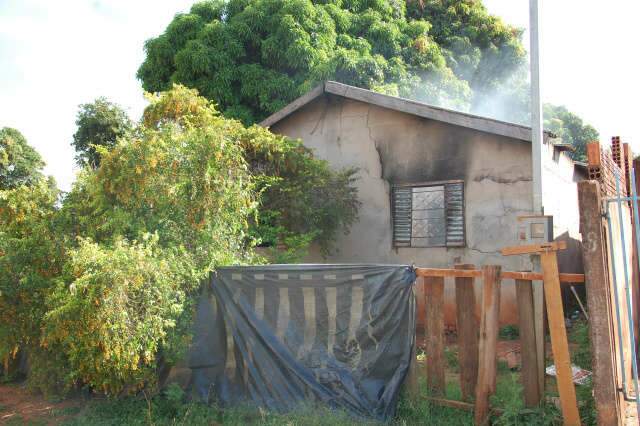  Resid&ecirc;ncia no Nova Lima fica com estrutura abalada ap&oacute;s inc&ecirc;ndio