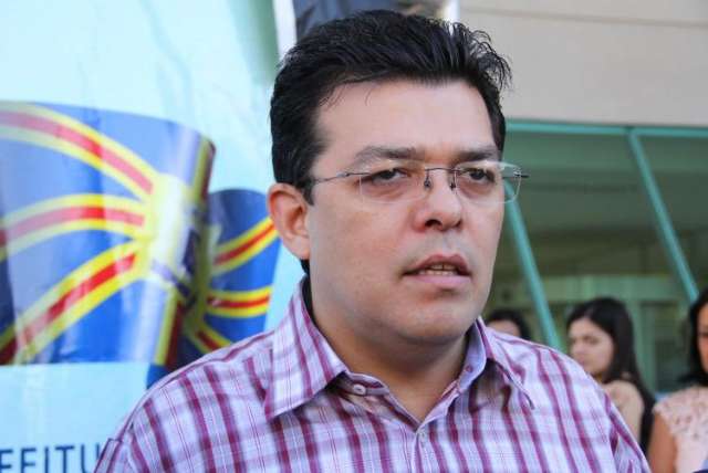 Prefeito diz que agora poder&aacute; apresentar provas e testemunhas &agrave; Justi&ccedil;a