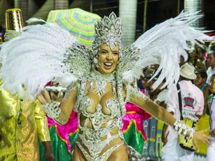Corumbá encerra o Carnaval com o romantismo das marchinhas e cordões