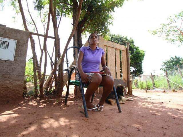Quem teve casa derrubada vai ao local para &#039;cuidar do lote&#039; no Montevideu