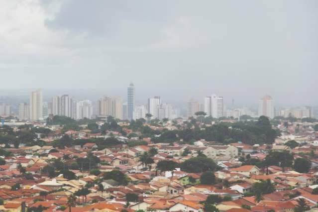 S&aacute;bado com temperatura amena e tempo nublado no Estado