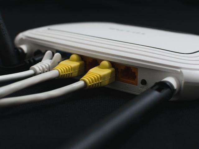 Anatel anuncia medidas para banda larga mais acess&iacute;vel