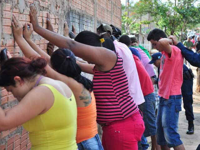  Do tr&aacute;fico ao morro carioca: relatos de quem vive as mudan&ccedil;as na Vila Nh&aacute;-Nh&aacute;