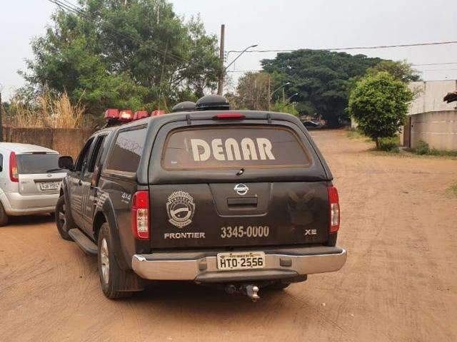 Drogas, arma e R$ 7 mil em dinheiro s&atilde;o apreendidos durante opera&ccedil;&atilde;o 