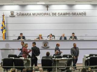 Vereadores no plenário da Câmara Municipal de Campo Grande. (Foto: Saul Shramm).