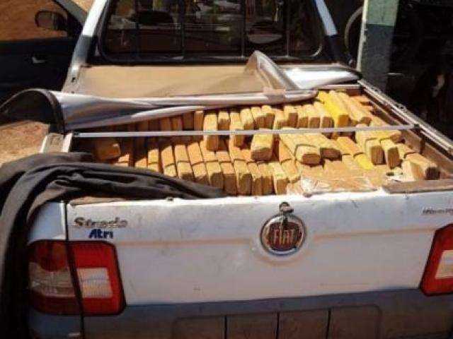 Ap&oacute;s persegui&ccedil;&atilde;o, paraguaio &eacute; preso com 617 kg de maconha 