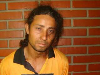 Flávio Pereira da Silva, de 25 anos, foi preso em flagrante. (Foto: Divulgação)