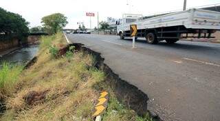 Retomada de obras paralisadas ir&aacute; gerar 1,5 mil novos postos de trabalho