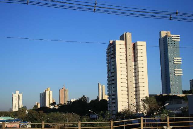 Frente fria chega a MS e temperatura pode chegar a 7°C na quarta-feira