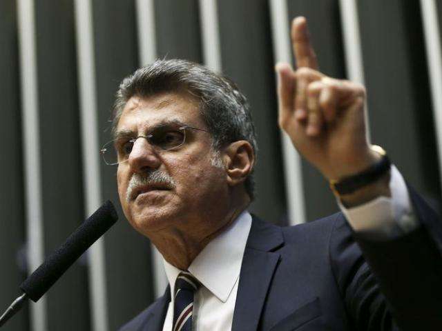 Senadores prop&otilde;em teto de 18% para ICMS de gasolina e 7% sobre diesel