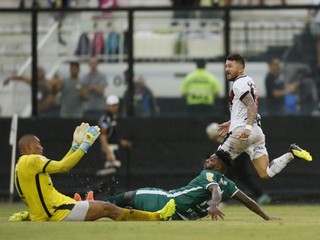 Rossi marcou seu primeiro gol com a camisa do Vasco (Foto: Rafael Ribeiro/Vasco)