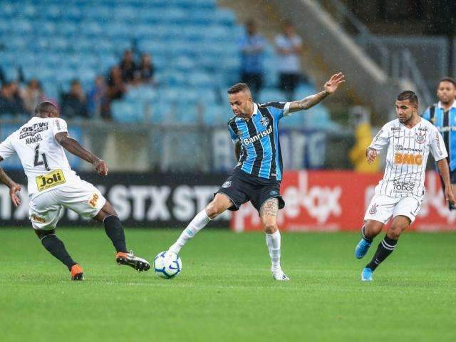 Gr&ecirc;mio e Corinthians n&atilde;o empolgam e ficam no 0 a 0 em Porto Alegre