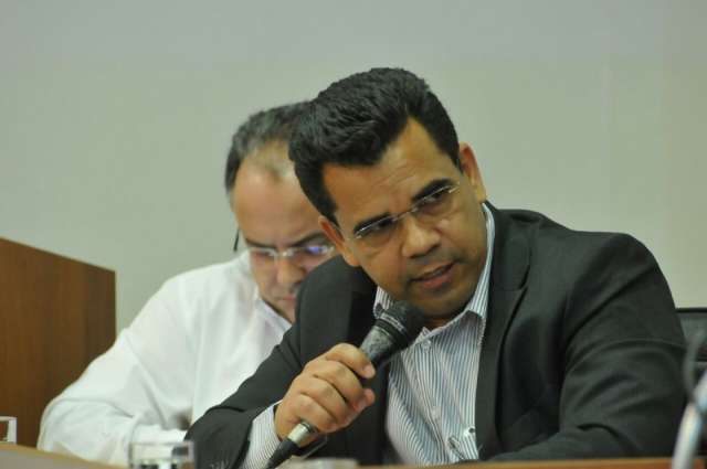 Capital tem 21 obras comprometidas, sem previs&atilde;o de serem retomadas