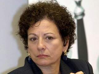 Ex-ministra Nilc&eacute;a Freire morre, no Rio, de c&acirc;ncer