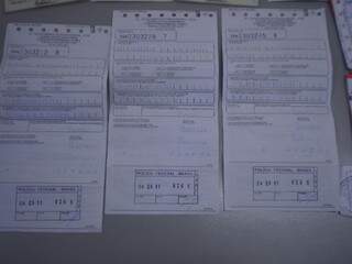 Documentos falsos apreendidos com os bolivianos. (Foto: Divulgação)