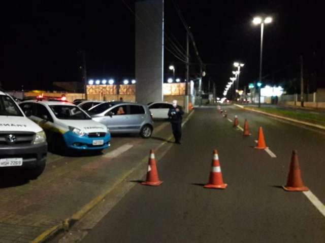 Em blitz no &uacute;ltimo dia do Maio Amarelo, pol&iacute;cia prende 3 por embriaguez