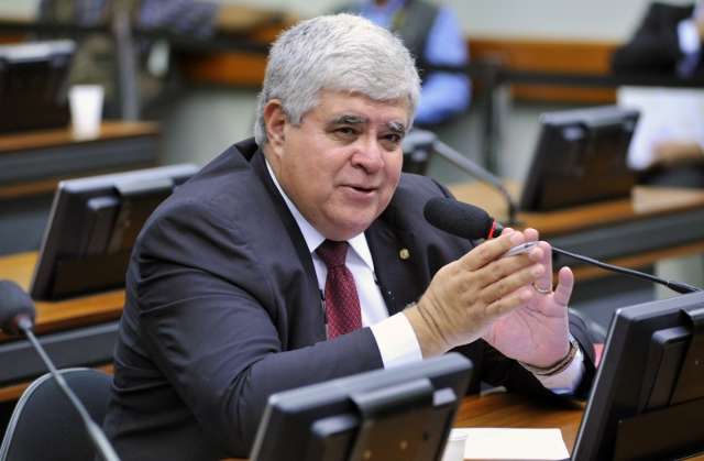 Professores, policiais e trabalhador rural ter&atilde;o regras espec&iacute;ficas, diz Marun