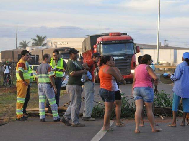 Justi&ccedil;a pro&iacute;be bloqueio e autoriza for&ccedil;a policial contra protestos na BR-163
